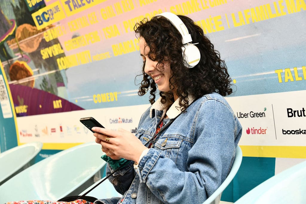 How to convert your podcast to video?